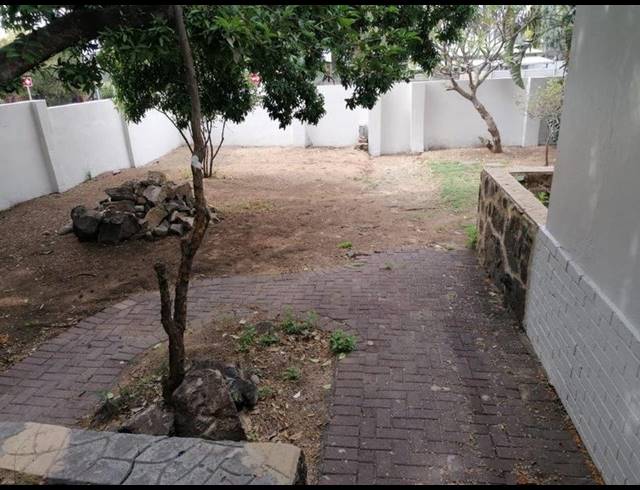 6 BEDROOM HOUSE FOR SALE IN CAPITAL PARK